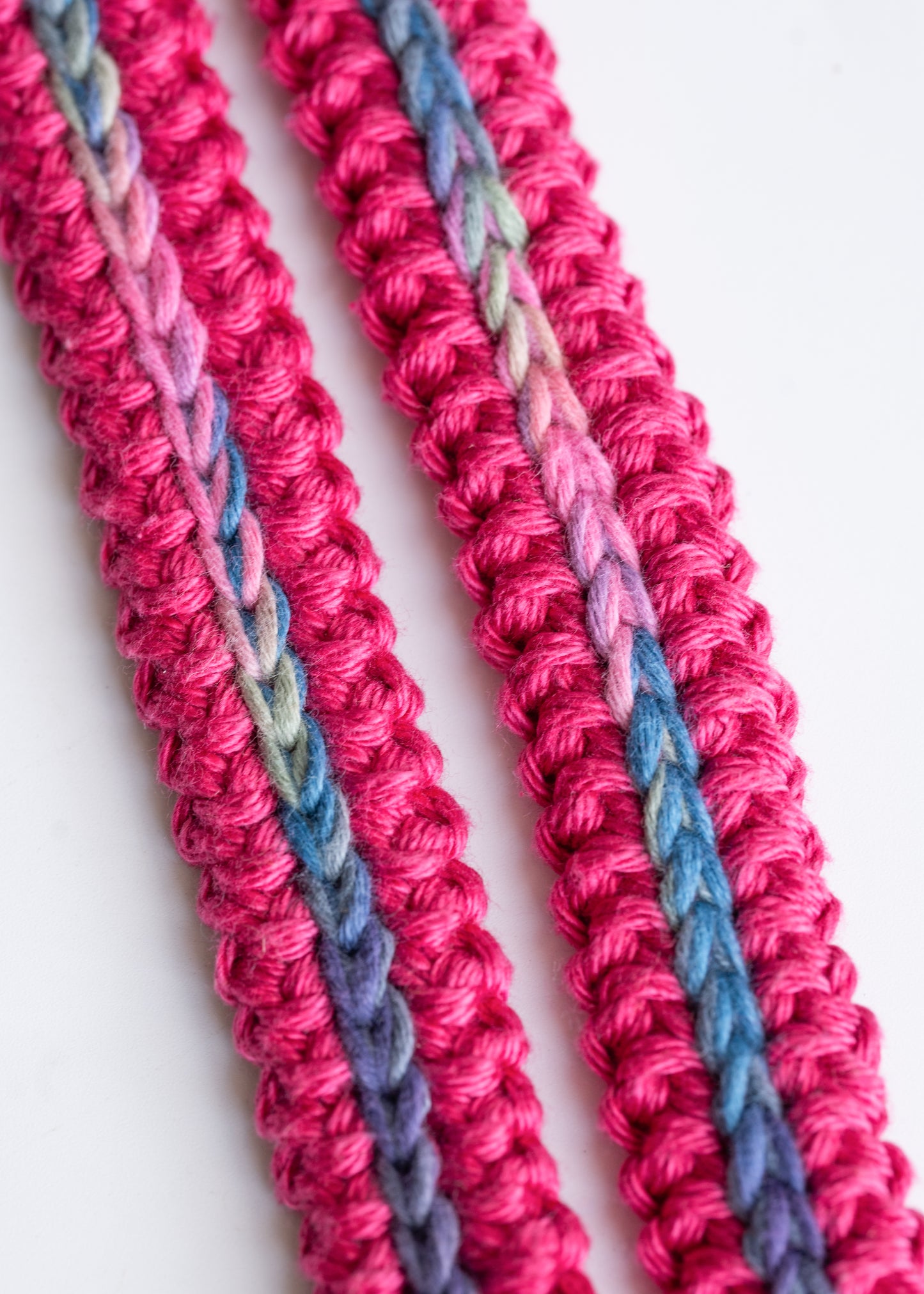 Cuelga móvil de crochet NARA