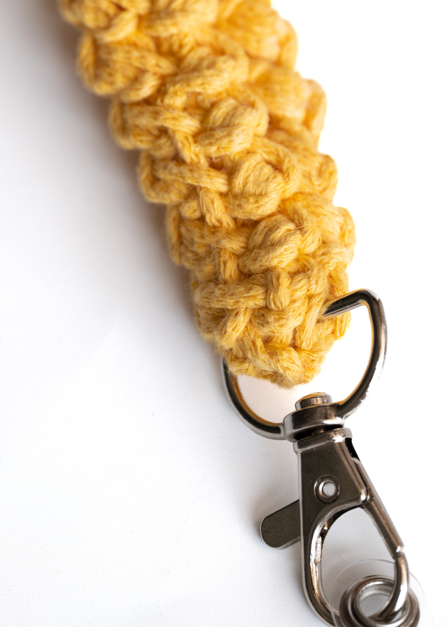 Cuelga móvil de crochet SIRA