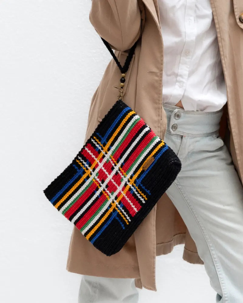 Bolso de mano en crochet | NEVEN