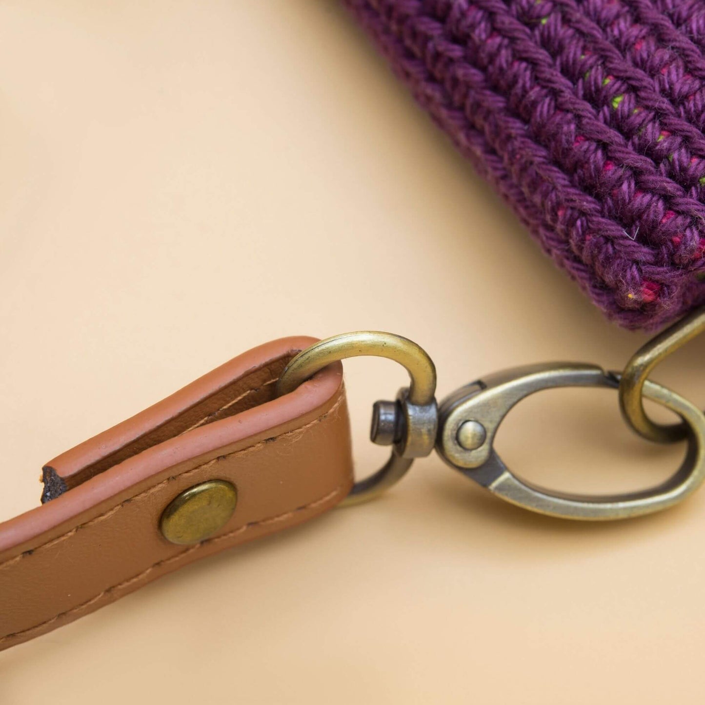 Mini riñonera de crochet AMATISTA