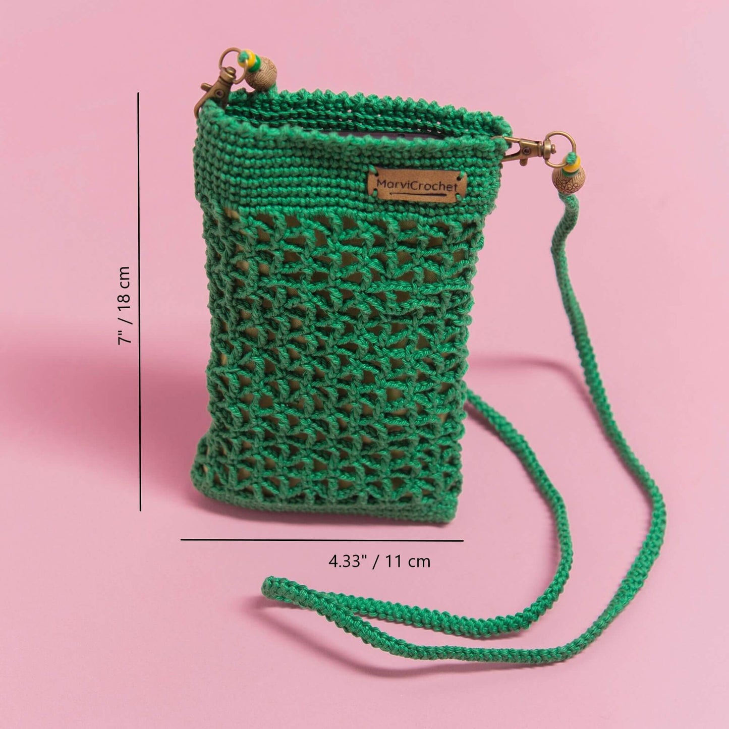 Funda de crochet para móvil TRÉBOL