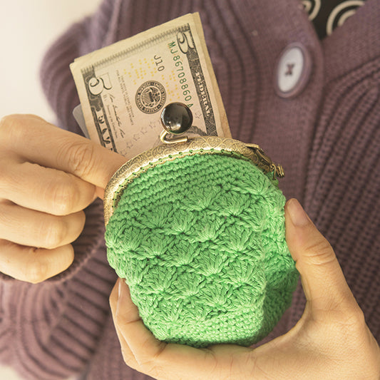 Monedero crochet verde clorofila.