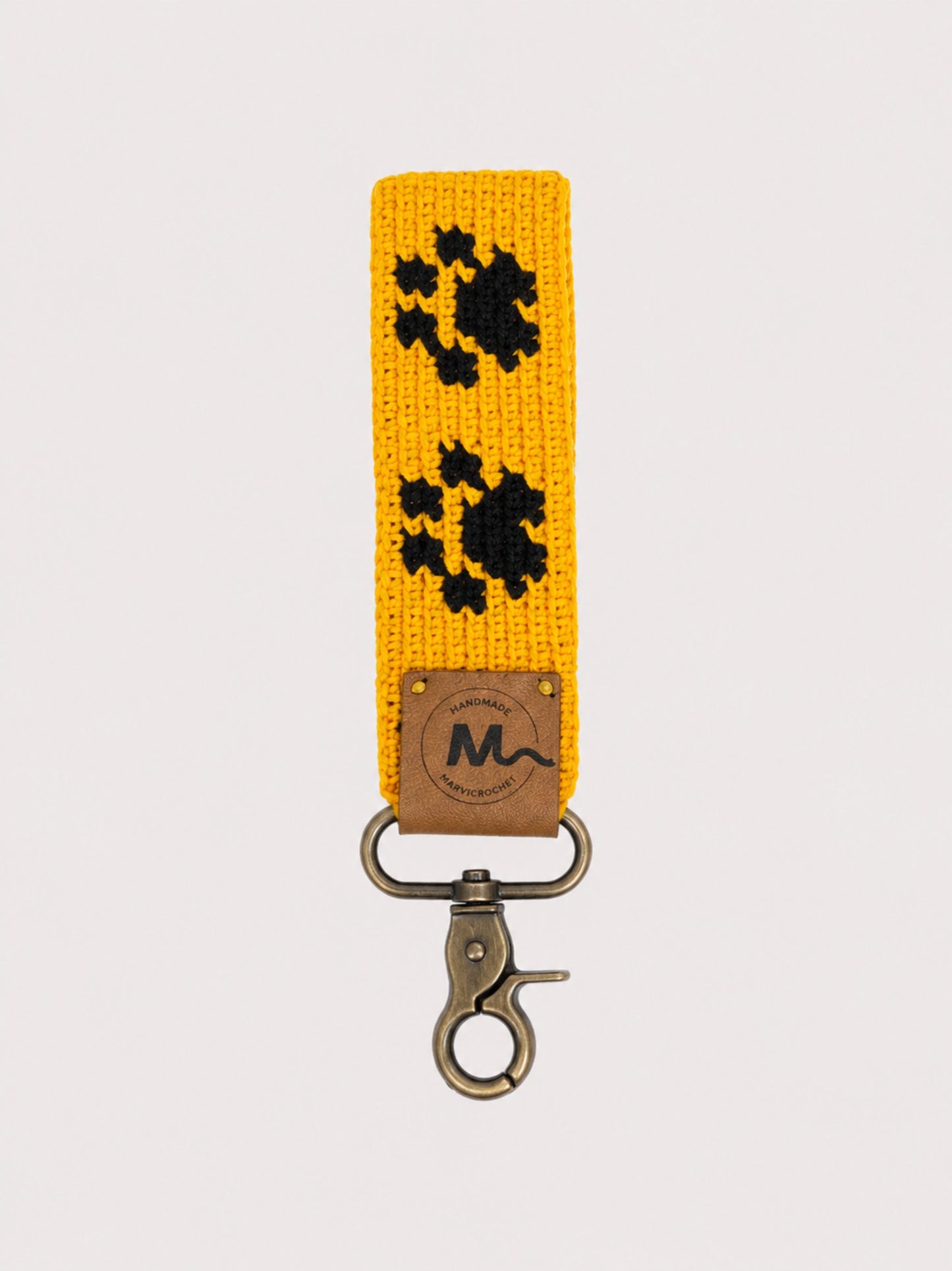 Llavero crochet de pulsera MIKA