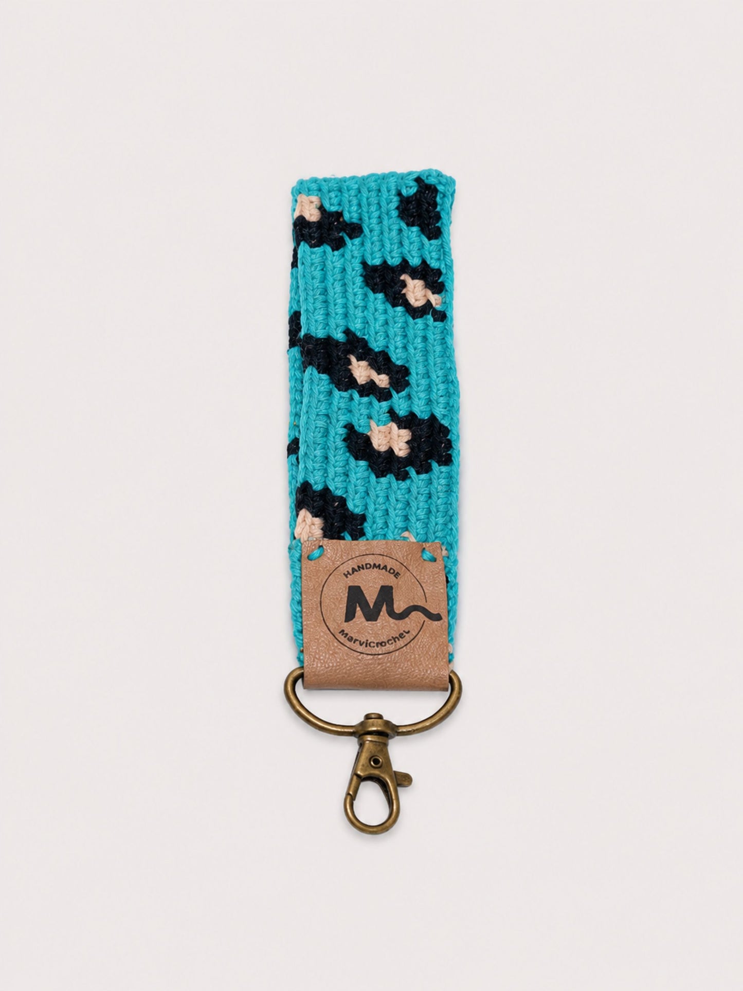 Llavero crochet de pulsera TANA