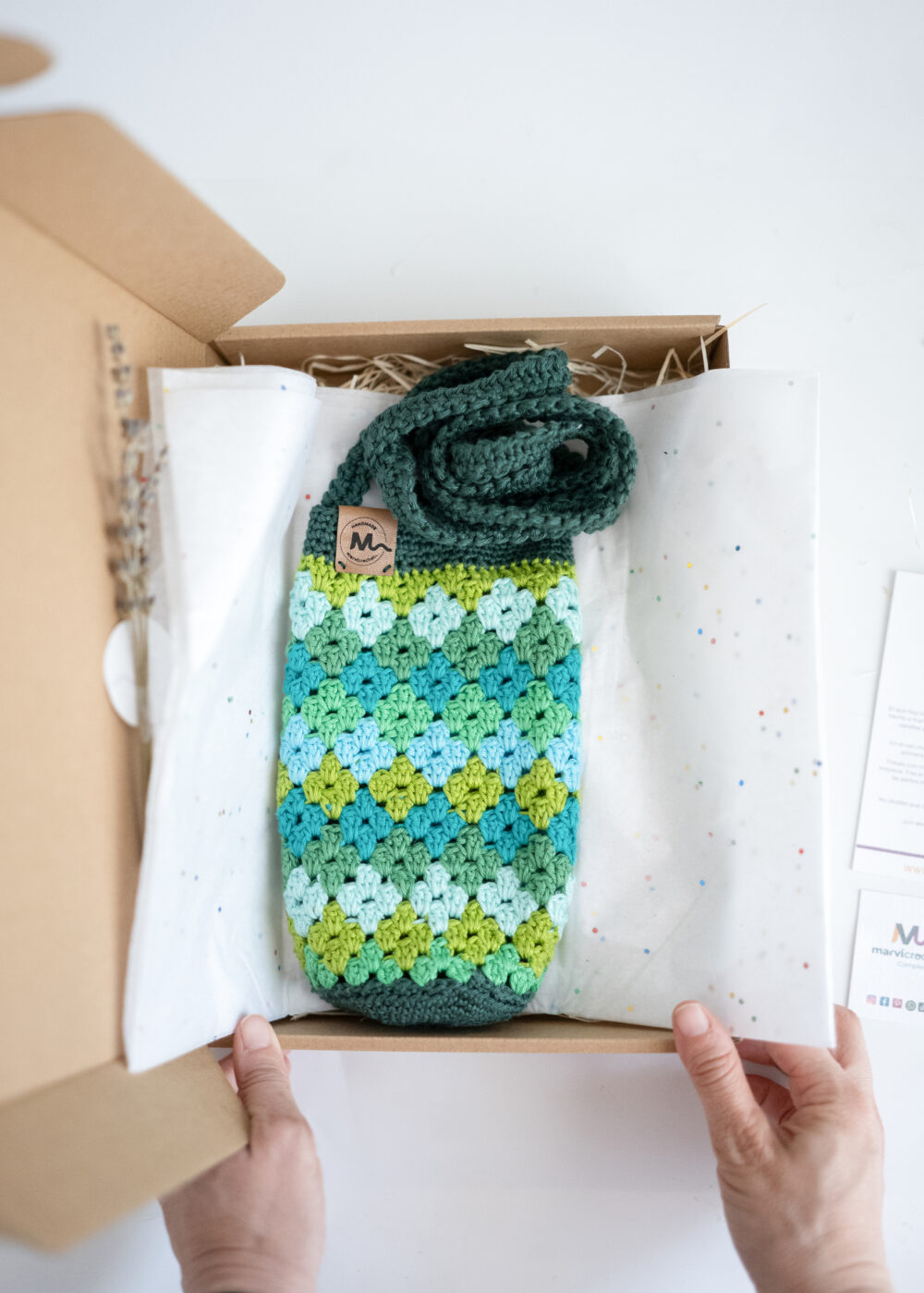 portabotellas hecho en españa de crochet a mano